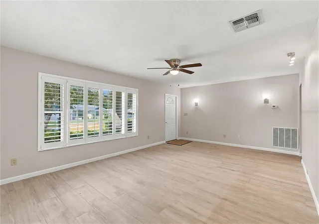 Photo 4 of Single family home for sale at 705 Leeward Way, Palm Harbor, FL 34685 | MLS# TB8548137 | Listing updated on 2026-09-30