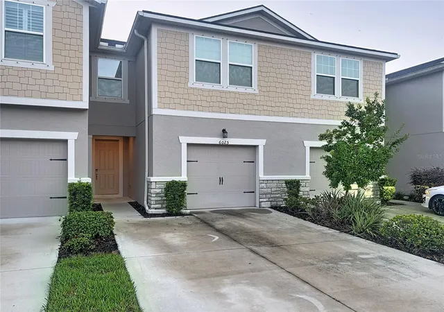 Photo 3 of Townhouse for sale at 6025 Grand Sonata Ave, Lutz, FL 33558 | MLS# TB8548145 | Listing updated on 2026-09-15