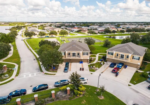 Condo for sale at 2109 Betsy Ross Ln #B, Saint Cloud, FL 34769 | MLS# O6441381