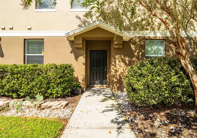 Photo 4 of Condo for sale at 2109 Betsy Ross Ln #B, Saint Cloud, FL 34769 | MLS# O6441381 | Listing updated on 2026-10-03