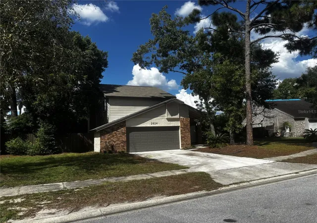 Single family home for sale at 2824 Charmont Dr, APOPKA, FL 32703 | MLS# S5157448