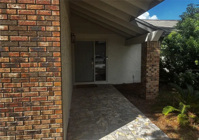 Photo 1 of Single family home for sale at 2824 Charmont Dr, Apopka, FL 32703 | MLS# S5157448 | Listing updated on 2026-09-30