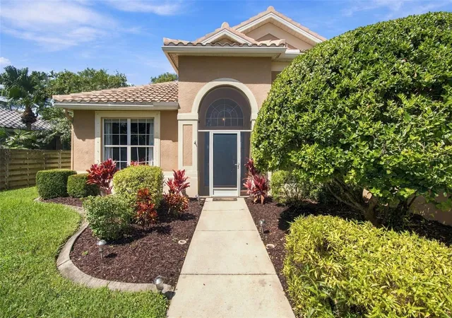 Photo 4 of Sale Pending at 130 Willow Bnd Way, Osprey, FL 34229 | MLS# TB8548160 | Listing updated on 2026-10-05