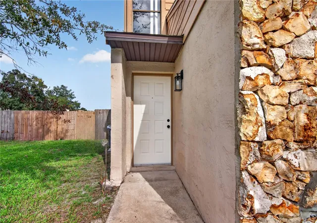 Photo 2 of Townhouse for sale at 2747 Gray Fox Ln, Orlando, FL 32826 | MLS# O6441385 | Listing updated on 2026-09-14