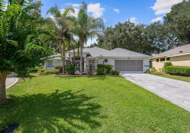 Photo 1 of Single family home for sale at 5308 Cornwall Ct, Leesburg, FL 34748 | MLS# O6441386 | Listing updated on 2026-09-21