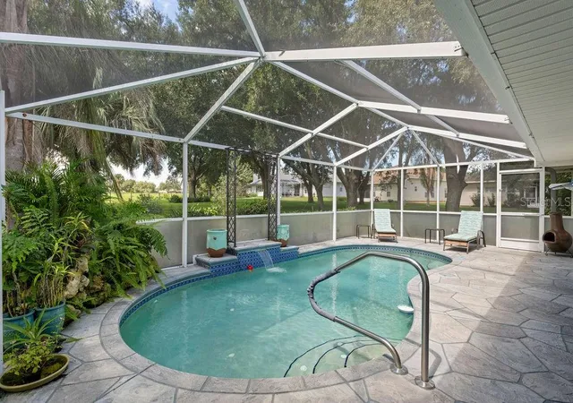 Photo 3 of Single family home for sale at 5308 Cornwall Ct, Leesburg, FL 34748 | MLS# O6441386 | Listing updated on 2026-09-21