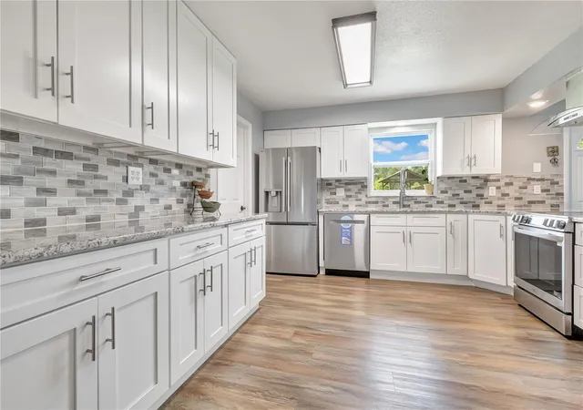 Photo 3 of Single family home for sale at 4214 Cindy Rd, Lakeland, FL 33810 | MLS# TB8548163 | Listing updated on 2026-09-19