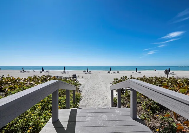 Listing Photo 5 - Condo for sale in building located at 5055 Gulf Of Mexico Dr, Longboat Key, FL 34228 - Unit #115