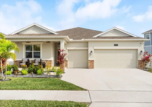 Photo 3 of Single family home for sale at 6997 Perch Hammock Loop, Groveland, FL 34736 | MLS# O6441389 | Listing updated on 2026-09-13