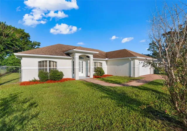 Photo 2 of Single family home for sale at 416 Marion Oaks Ln, Ocala, FL 34473 | MLS# OM732165 | Listing updated on 2026-09-21