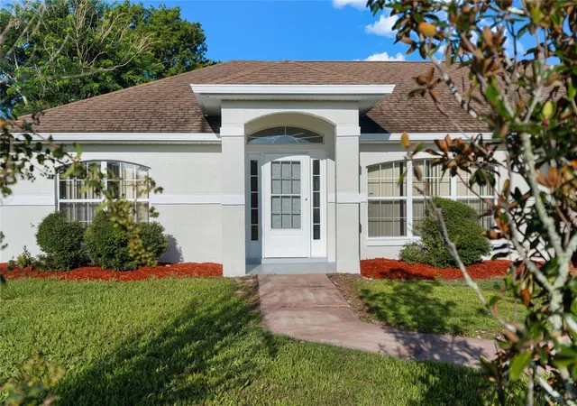 Photo 3 of Single family home for sale at 416 Marion Oaks Ln, Ocala, FL 34473 | MLS# OM732165 | Listing updated on 2026-09-21