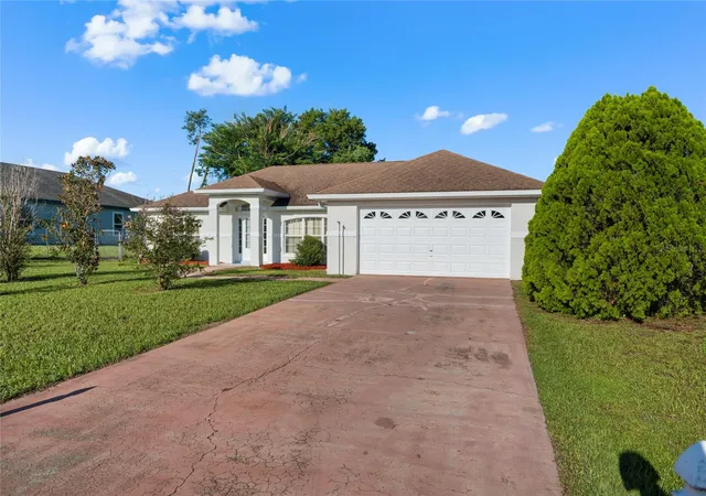 Photo 3 of Single family home for sale at 416 Marion Oaks Ln, Ocala, FL 34473 | MLS# OM732165 | Listing updated on 2026-09-21