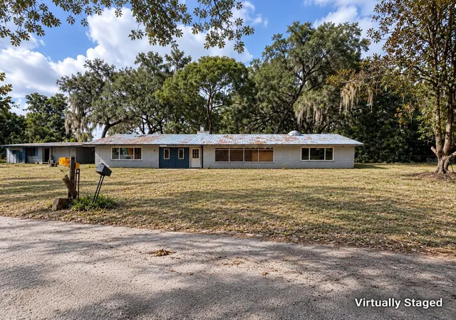 Single family home for sale at 21726 SE 67th Place, HAWTHORNE, FL 32640 | MLS# OM732167