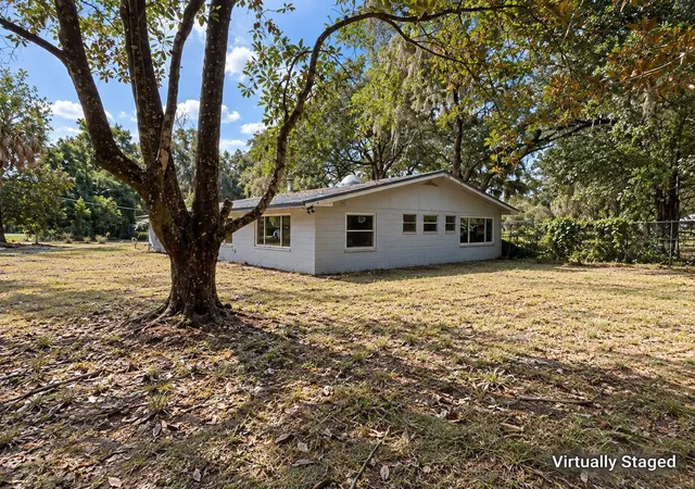 Photo 3 of Single family home for sale at 21726 Se 67th Place, Hawthorne, FL 32640 | MLS# OM732167 | Listing updated on 2026-10-08