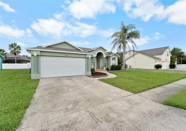 Photo 2 of Single family home for sale at 7040 Frascati Loop, Wesley Chapel, FL 33544 | MLS# TB8548166 | Listing updated on 2026-09-14