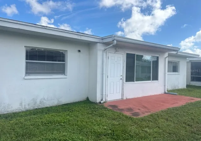 Photo 3 of Single family home for sale at 5460 Lemon Tree Ln N, Pinellas Park, FL 33782 | MLS# TB8548181 | Listing updated on 2026-09-23