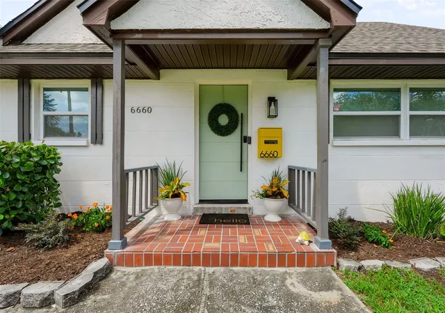 Photo 3 of Single family home for sale at 6660 27th Way N, Saint Petersburg, FL 33702 | MLS# TB8548183 | Listing updated on 2026-10-06