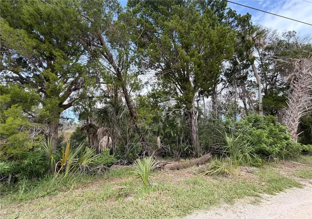 Photo 1 of Land for sale at 11975 W Waterwood Dr, Crystal River, FL 34429 | MLS# TB8548186 | Listing updated on 2026-09-27