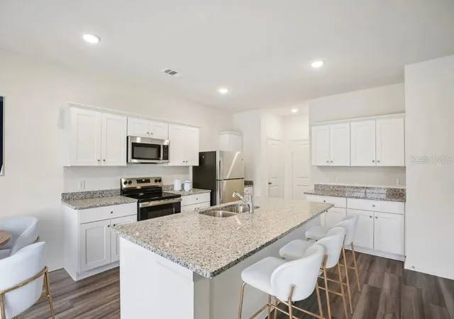 Photo 4 of Sale Pending at 11177 Arnold Loop, San Antonio, FL 33576 | MLS# TB8548188 | Listing updated on 2026-09-13