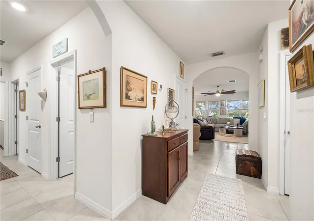 Photo 3 of Single family home for sale at 508 Hickory Crse Loop, Ocala, FL 34472 | MLS# GC543479 | Listing updated on 2026-09-18