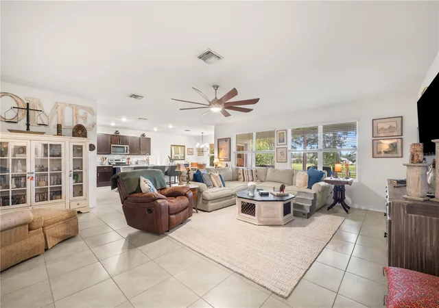 Photo 4 of Single family home for sale at 508 Hickory Crse Loop, Ocala, FL 34472 | MLS# GC543479 | Listing updated on 2026-09-18