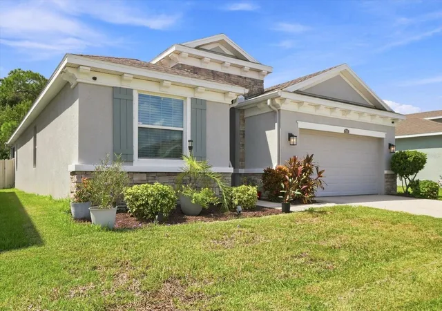 Photo 2 of Sale Pending at 2861 Storybrook Preserve Dr, Odessa, FL 33556 | MLS# W7889481 | Listing updated on 2026-09-22