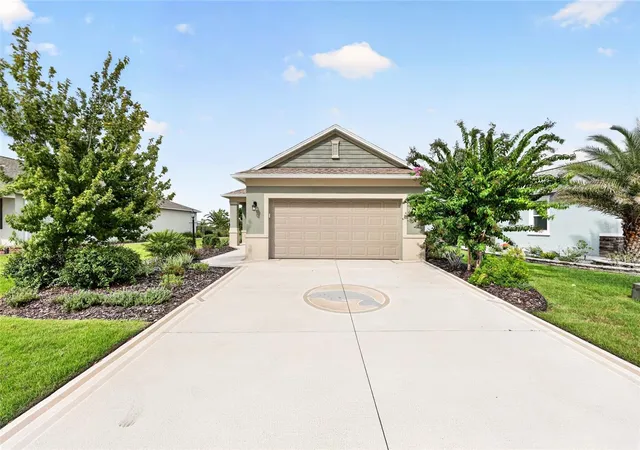 Photo 3 of Single family home for sale at 9009 Sw 78th Street Rd, Ocala, FL 34481 | MLS# OM732175 | Listing updated on 2026-09-13