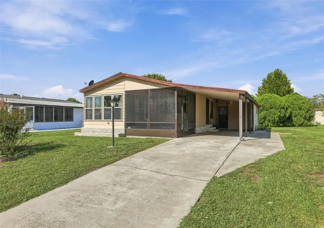 Photo 2 of Manufactured home for sale at 253 Menlo Park Ave, Davenport, FL 33897 | MLS# O6441410 | Listing updated on 2026-10-08