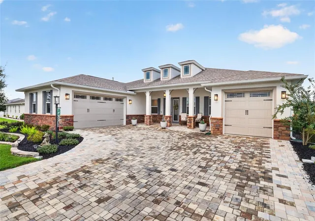 Photo 3 of Single family home for sale at 8331 Sw 97th Avenue, Ocala, FL 34481 | MLS# OM732176 | Listing updated on 2026-09-18