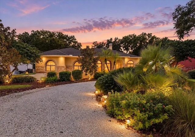Photo 1 of Single family home for sale at 557 Sutton Rd, Auburndale, FL 33823 | MLS# L4965021 | Listing updated on 2026-09-19