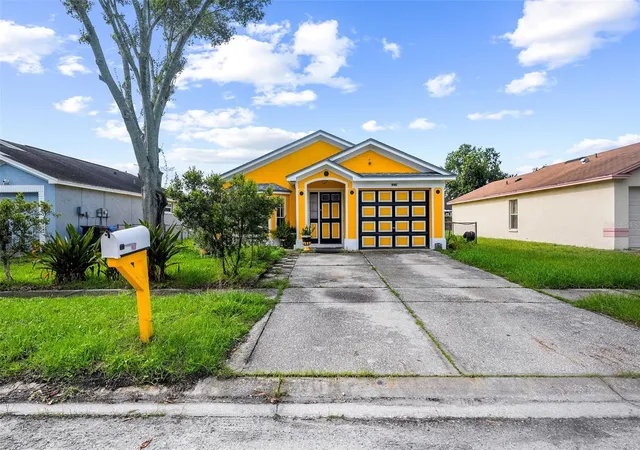 Photo 1 of Single family home for sale at 8106 Riverboat Dr, Tampa, FL 33637 | MLS# TB8548206 | Listing updated on 2026-09-13