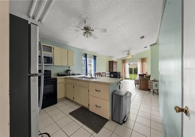 Photo 3 of Single family home for sale at 8106 Riverboat Dr, Tampa, FL 33637 | MLS# TB8548206 | Listing updated on 2026-09-21