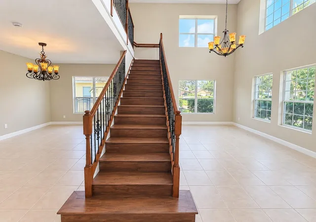 Photo 3 of Single family home for sale at 3915 Shoreview Dr, Kissimmee, FL 34744 | MLS# S5157461 | Listing updated on 2026-09-13