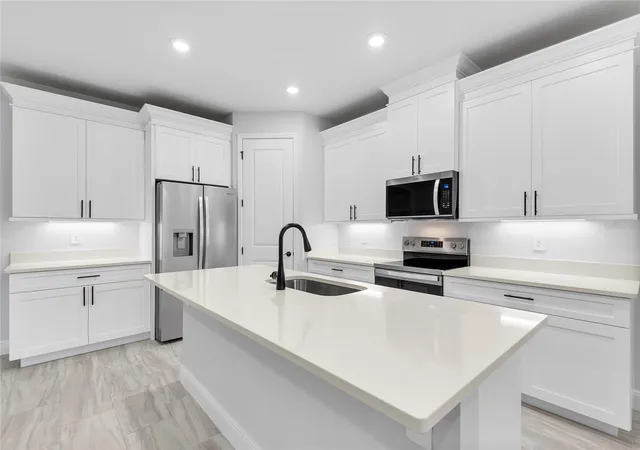 Photo 3 of Single family home for sale at 371 Miller Rd, Sanford, FL 32773 | MLS# O6441417 | Listing updated on 2026-10-02