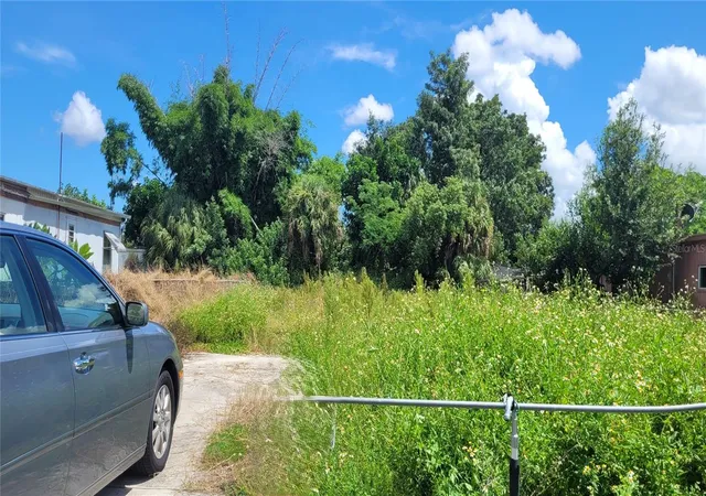 Photo 1 of Land for sale at 4965 Elizabeth Ave, Sarasota, FL 34233 | MLS# W7889483 | Listing updated on 2026-09-28