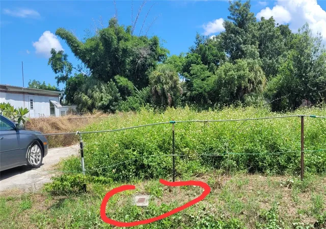 Photo 2 of Land for sale at 4965 Elizabeth Ave, Sarasota, FL 34233 | MLS# W7889483 | Listing updated on 2026-09-28