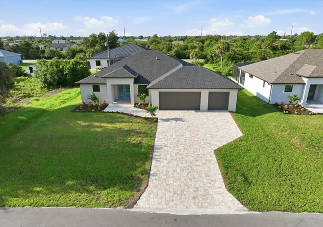 Single family home for sale at 11209 Chalet Ave, ENGLEWOOD, FL 34224 | MLS# A4705935
