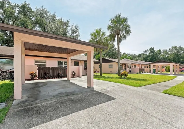 Photo 3 of Sale Pending at 7294 55th Avenue N, Saint Petersburg, FL 33709 | MLS# TB8548228 | Listing updated on 2026-10-09