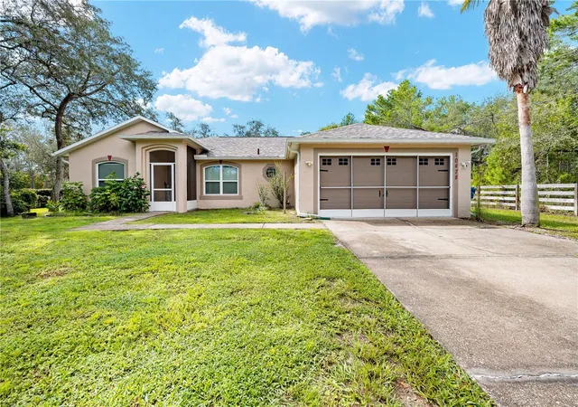 Photo 3 of Single family home for sale at 10478 Gannet Ave, Weeki Wachee, FL 34613 | MLS# W7889484 | Listing updated on 2026-09-14