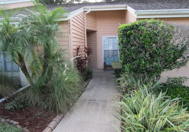 Photo 3 of Townhouse for sale at 4922 Grist Ml Cir, New Port Richey, FL 34655 | MLS# TB8548230 | Listing updated on 2026-09-21