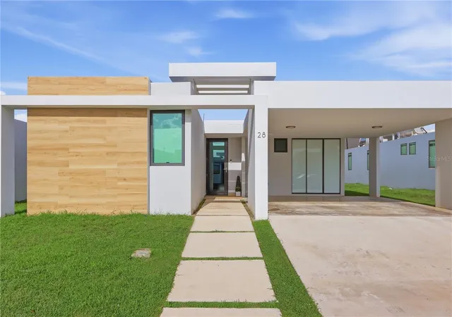 Single family home for sale at 28 Calle Volga, BAYAMON, PR 00959 | MLS# PR9124133