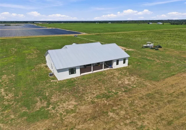 Photo 4 of Single family home for sale at 5771 Weita Rd, Bartow, FL 33830 | MLS# B4902376 | Listing updated on 2026-09-14