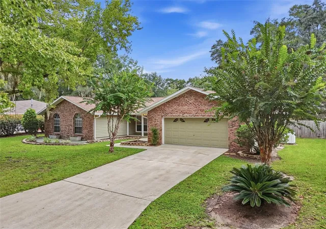 Photo 3 of Single family home for sale at 2825 Nw 27th Terrace, Gainesville, FL 32605 | MLS# GC543484 | Listing updated on 2026-09-16