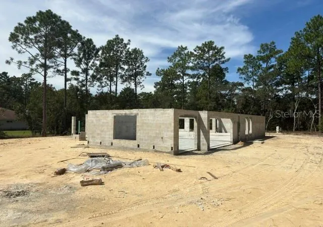 Photo 2 of Single family home for sale at 8454 Sw 138th Terrace, Dunnellon, FL 34432 | MLS# OM732181 | Listing updated on 2026-09-14