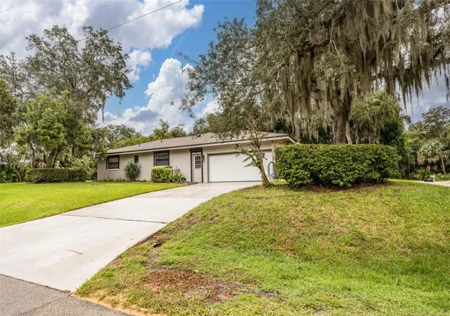 Photo 2 of Single family home for sale at 70 Furness Pl, Palm Coast, FL 32137 | MLS# FC321422 | Listing updated on 2026-10-02