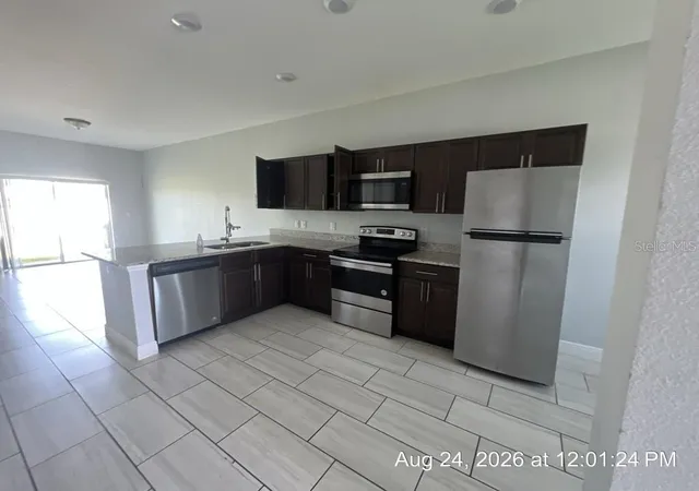 Listing Photo 4 - Condo for sale in building located at 625 Bittern Ct, Kissimmee, FL 34759 - Unit #A & B