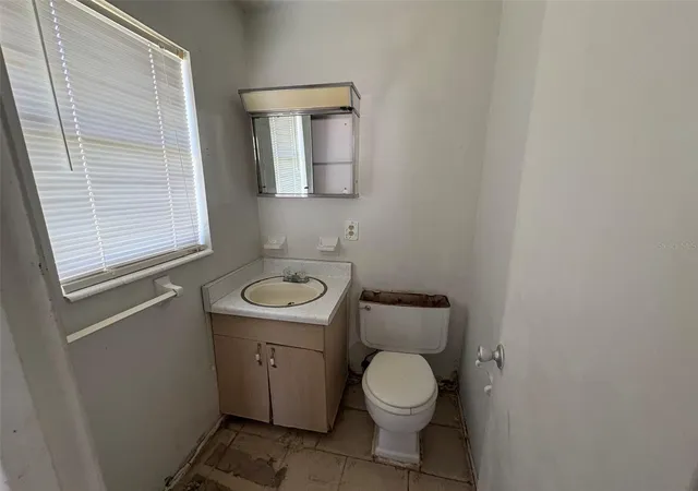 Photo 13 of Single family home for sale at 1114 Carefree Cvs Dr, Winter Haven, FL 33881 | MLS# P4939873 | Listing updated on 2026-09-14