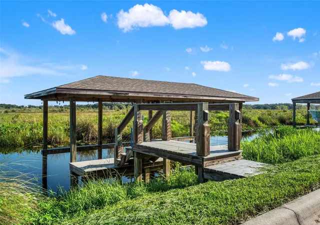 Photo 3 of Single family home for sale at 429 Blue Cypress Dr, Groveland, FL 34736 | MLS# G5117739 | Listing updated on 2026-10-08