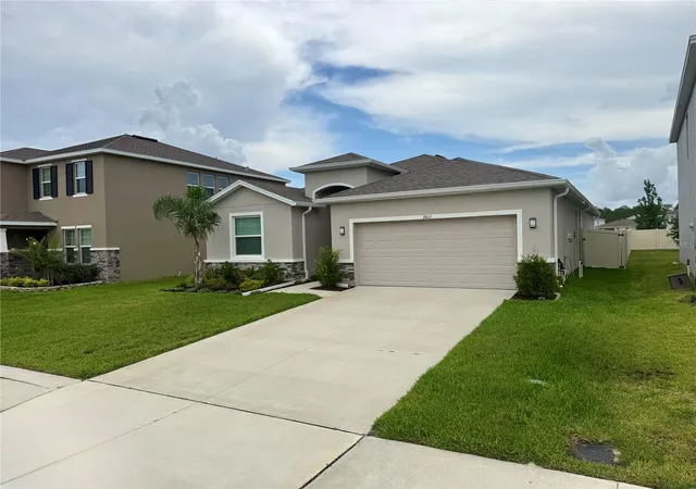 Photo 2 of Single family home for sale at 7611 Odessa Ct, Brooksville, FL 34613 | MLS# TB8548250 | Listing updated on 2026-09-14