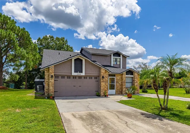 Photo 2 of Sale Pending at 3230 Pineridge Cir, Kissimmee, FL 34746 | MLS# S5157478 | Listing updated on 2026-09-14
